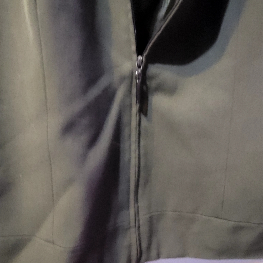 Sag Harbor Ladies Size 12 Moss Green Jacket Full Zip Front Long sleeves Collared - Picture 5 of 16